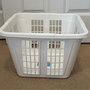 Vintage 1998 Rubbermaid Square Laundry Basket 26.4L Bright White 2972 Made USA
